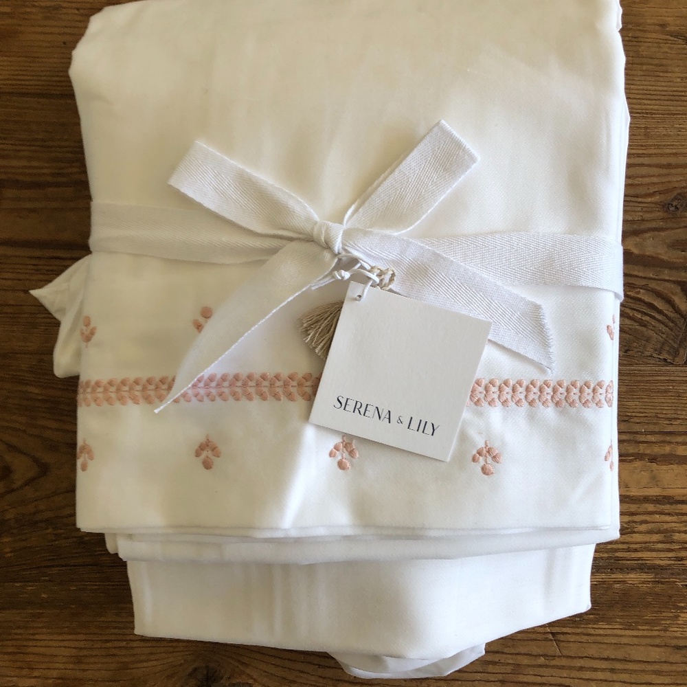 Serena & Lily Twin Sheet Set
